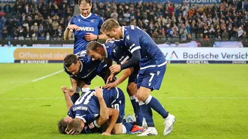 Karlsruher SC vượt trội hơn trước Munster