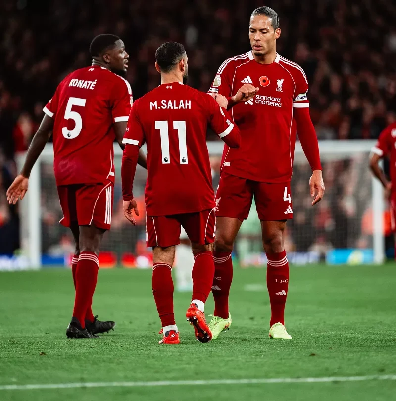 Man City vs Liverpool đang bám đuổi nhau sát sao trên BXH
