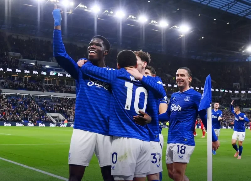 Phong độ Everton vs Leeds đều thiếu ổn định
